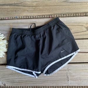 VGW black Nike athletic short  4/16$
